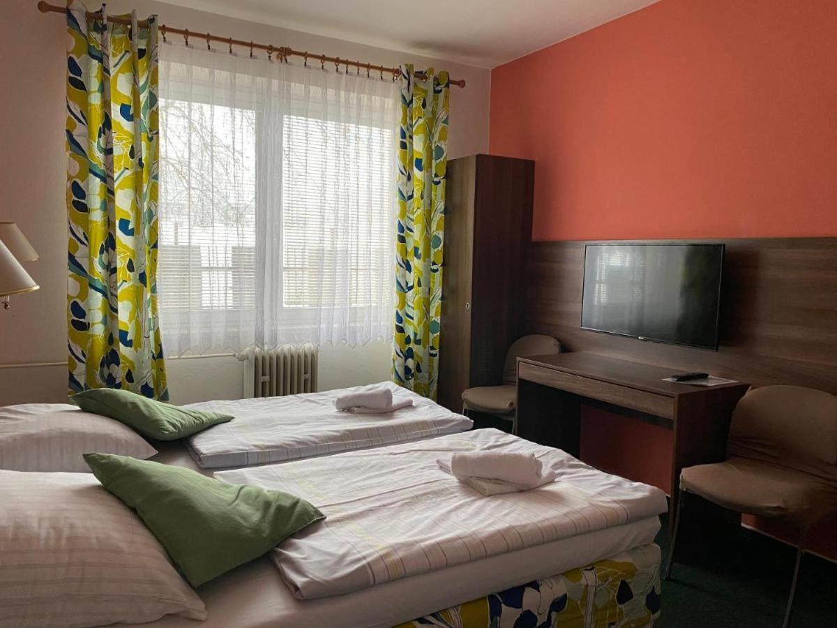 Hotel Formanka Hustopeče Eksteriør bilde